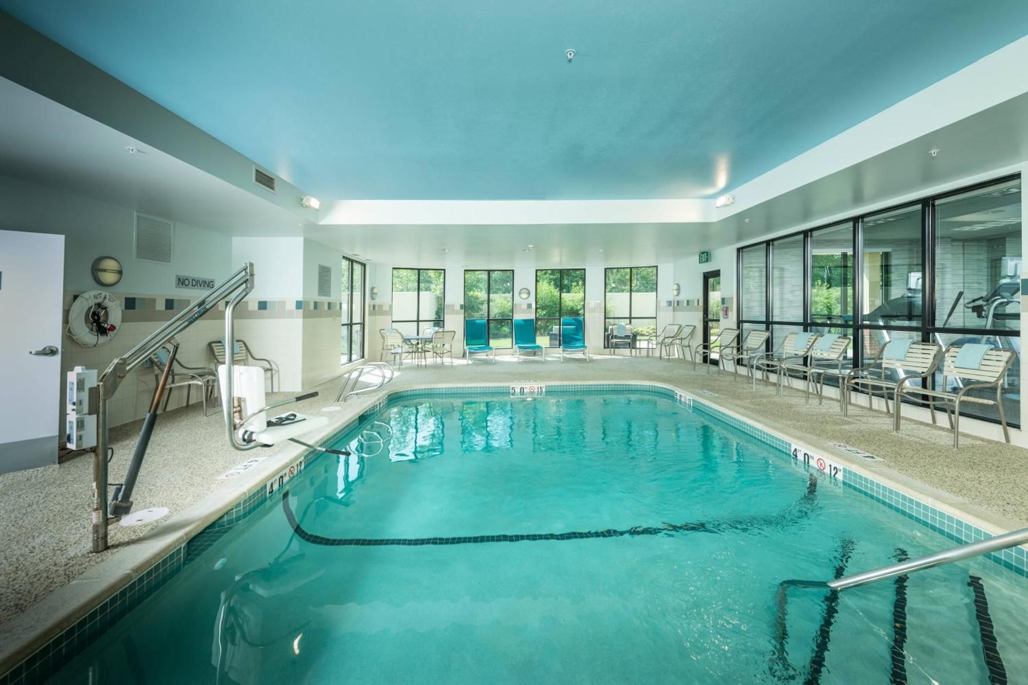 Courtyard Bangor Hotel Luaran gambar